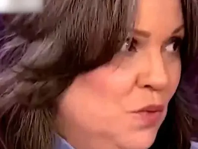 فیلم / این زن اولین بازمانده علنی پرونده اپستین است / «در 22 سالگی در جزیره اپستین فروخته می شدم / ماجرای اپستین بسیار قدیمی‌تر از آن چیزی است که گفته می‌شود»