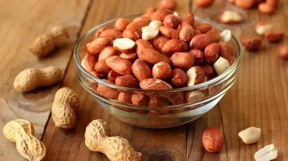 خواص شگفت انگیز بادام زمینی برای سلامتی