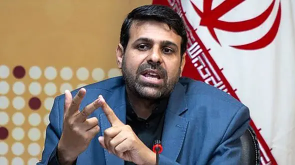 مناظره‌ها ضعیف بود/ مردّدین را به پای صندوق‌ها نکشانده است