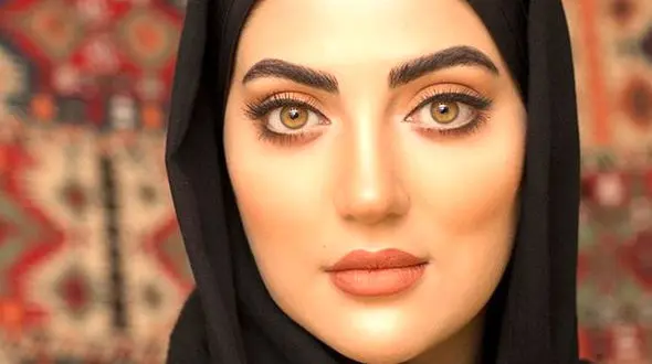 شیک ترین لباس  هلیا امامی + عکس طاووسی خانم بازیگر