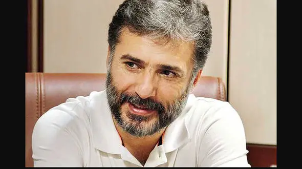 جواد هاشمی با پیشونی سفید۲ به تایلند می رود