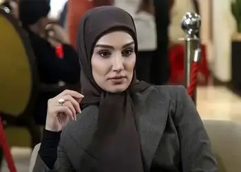 فیلم / ناگفته های زهرا نادری فر هوژان سریال ناریا: من اصلا عملی نیستم و راضی ام از صورتم / بهم میگن چقد پول دادی اومدی تو تلویزیون