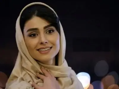 فیلم /  «عشوه»‌های حساب‌شده آفرین در برابر سماجت «بهنام» / سکانس وایرال‌شده سریال آنام که بازی هوشمندانه عشق را به تصویر کشید ...