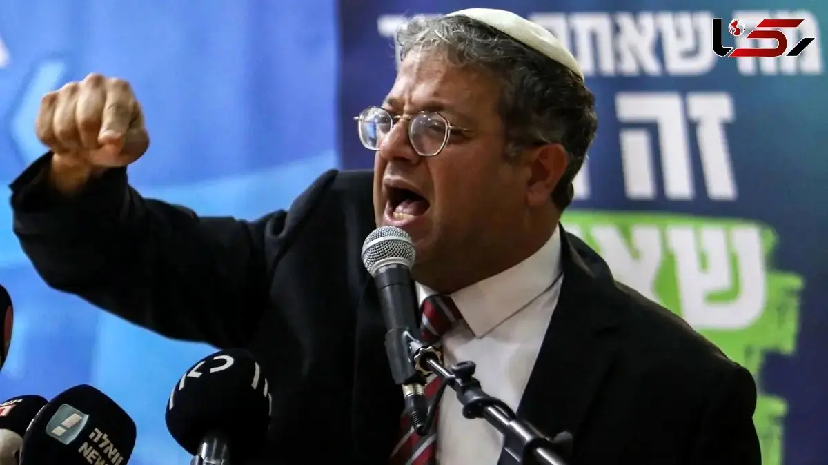 Israeli Minister Distributes Sweets Following Palestinian Prisoner Death Penalty Bill