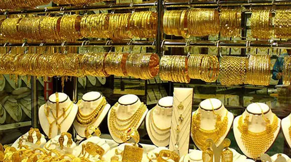 خریداران طلا و سکه از بازار فرار کردند/ پیش‌بینی مهم رییس اتحادیه طلا درباره قیمت‌ها