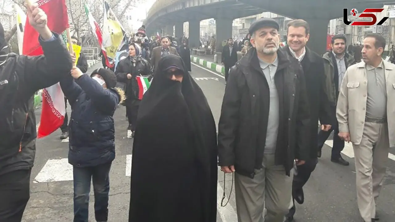 حضور رئیس دانشگاه عالی دفاع ملی در راهپیمایی ۲۲ بهمن