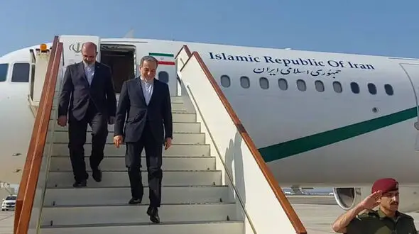 عراقچی وارد عراق شد / سفر دیپلماتیک وزیر امور خارجه با هیئت عالیرتبه به بغداد