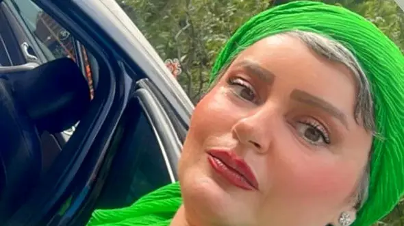 مضحک ترین لباس خانم بازیگر ایرانی / نعیمه هندوانه شد ! + عکس