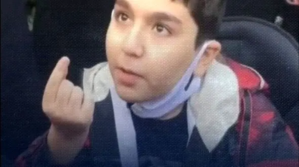 بار دیگر سینا علیخانی کودک مبتلا به sma بدون دارو ماند + صوت