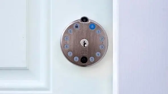 با این قفل هوشمند از راه دور خانه تان را کنترل کنید