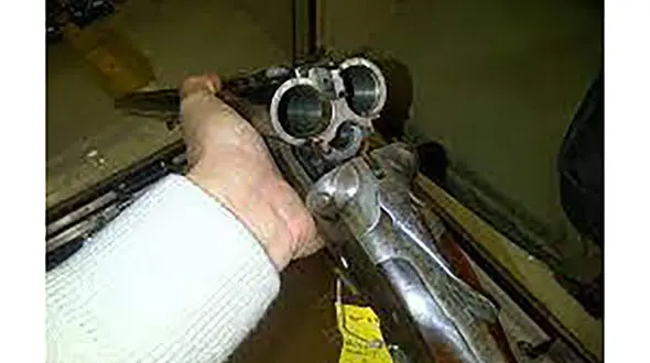 بازداشت مرد هفت تیرکش در مراسم عروسی آبادانی ها + فیلم لحظه شلیک