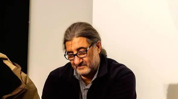 فیلم رکنا از ساختمان ارکیده محل شهادت شهید مینوچهر دانشمند هسته ای در شهرآرا