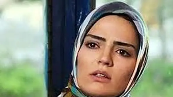 گلرخِ سریال از یاد رفته با دامن در خیابان‌های نیویورک!