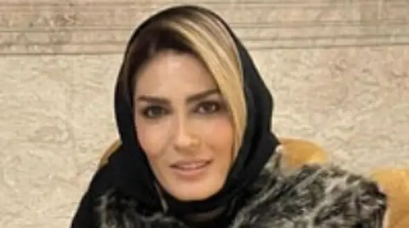 فیلم / الهه منصوریان: پسری که عاشقش بودم دلمو شکست الان التماس میکنه  ازدواج کنیم عمرا قبول کنم /  الان شوهر ندارو و خیالم راحته .... 