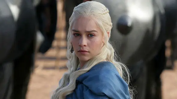 مادر اژدهاها موهایش را کوتاه کرد + عکس