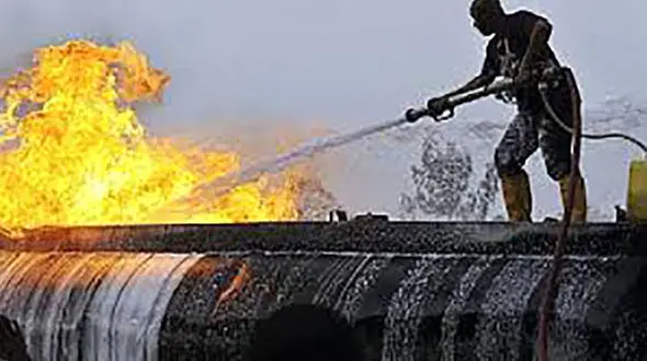 183 کشته و زخمی بر اثر انفجار کامیون سوخت 