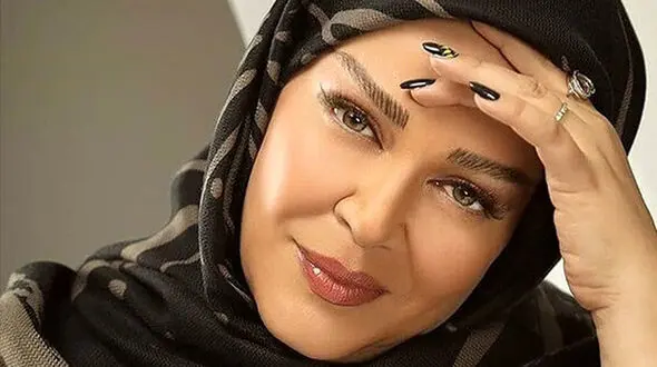 عاشقانه های بهاره رهنما و حاجی در فضای سبز 