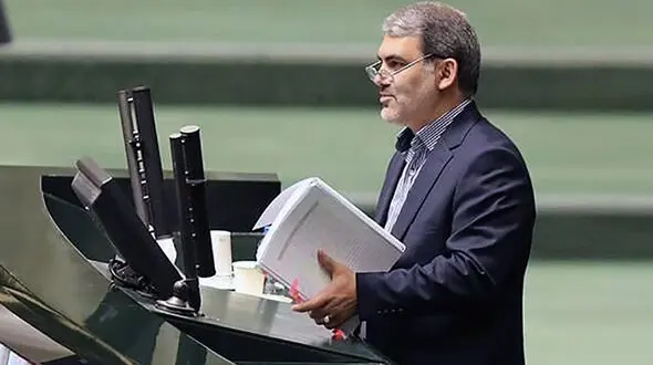 
حداکثر سال‌های خدمت مردان ۳۵ سال و زنان ۳۰ سال/حداکثر سن بازنشستگی مردان ۶۲ و برای زنان ۵۵ سال است
