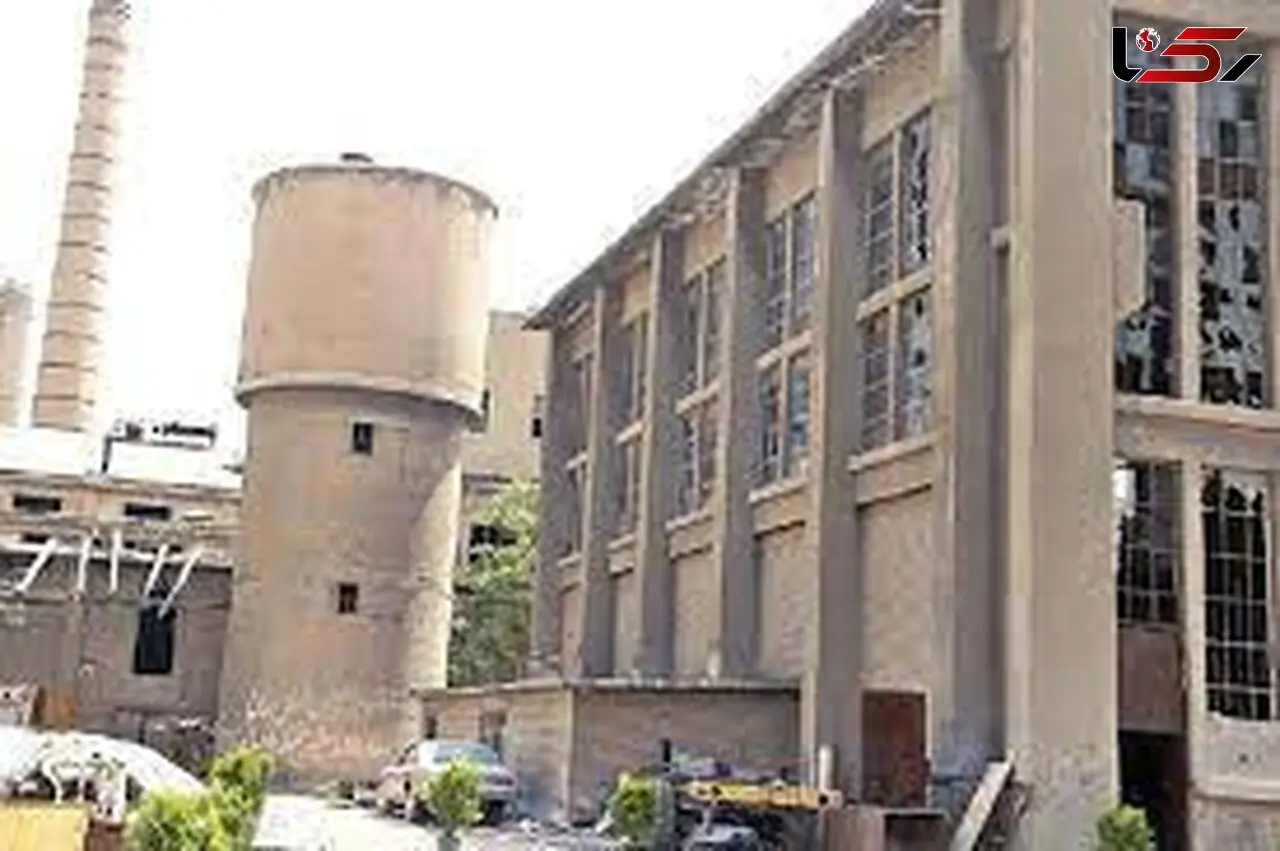 فیلم / دود دوباره بر آسمان ری؛ جنوب تهران همچنان زیر سایه آلایندگی کارخانه سیمان