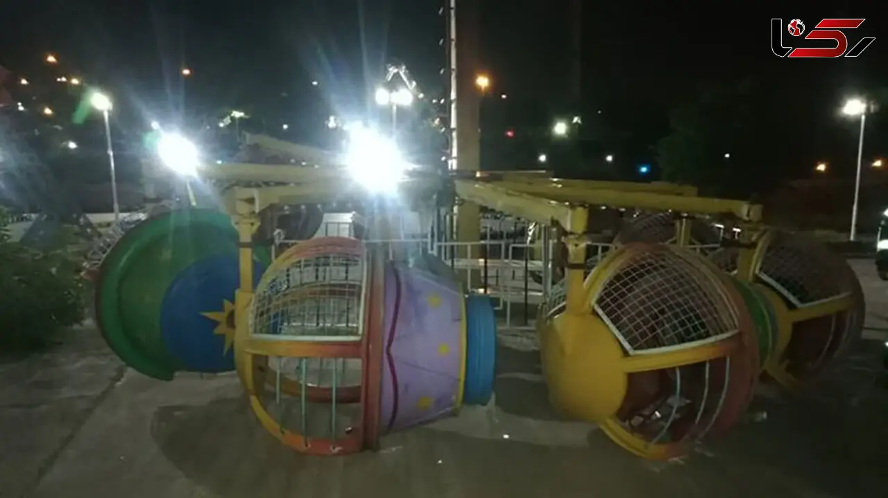 سقوط چرخ و فلک 7 کودک را راهی بیمارستان کرد + جزئیات