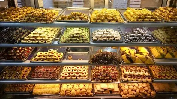 این شیرینی ها را نخرید / هشدار به مردم