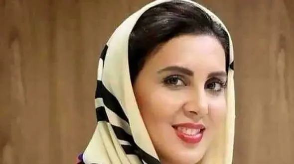 فیلم/ تیپ اروپایی خواهر لیلا بلوکات و پسرش رادمان بعد از مهاجرت به اسپانیا / چقدر این دو خواهر شبیه همن