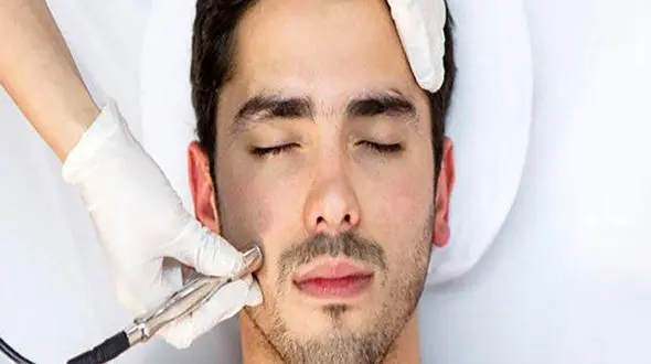 مراجعه مردان به کلینیک های زیبایی 10برابر شد ! / پرطرفدارترین عمل های زیبایی بین مردها کدام اند؟