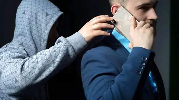 اشتباهات رایجی که موبایل شما را در معرض سرقت قرار می‌دهد