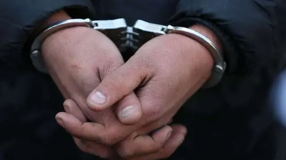 دستگیری شرور مسلح فراری در زاهدان / پاتک پلیس به محله کریم آباد