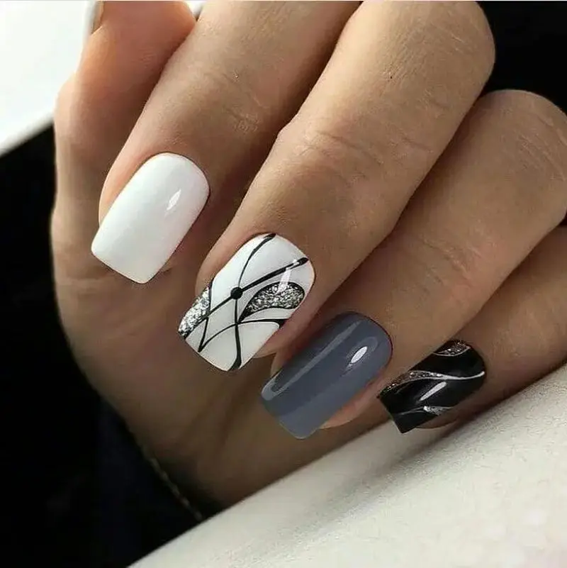 ناخن‌های اکلیلی طوسی و مشکی