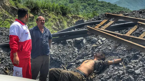 معمای حادثه معدن آزادشهر / علت همچنان مشخص نیست