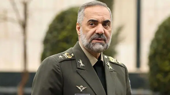 اظهارات وزیر دفاع درباره مصوبه کاهش خدمت سربازی