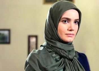 تصاویر جدید متین ستوده با شال پلنگی، بازیگر "لیسانسه‌ها" در فضای مجازی پربازدید شد!