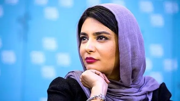 لیندا کیانی پشت درهای بسته قبرستان + عکس