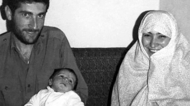 شهید حمید باکری در درگیری‌های کردستان به‌ویژه آزاد کردن سنندج و مهاباد نقش مؤثری ایفا کرد. وی درسال ۱۳۶۰ به آبادان رفت و با استقرار در خط دفاعی ذوالفقاریه به مبارزه با دشمن پرداخت.