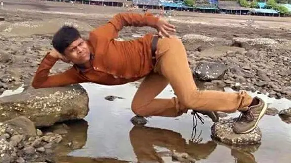 ژست های دیدنی پسر هندی سوژه شبکه های اجتماعی شد +عکس 