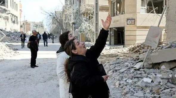 هشدار مقام سابق پنتاگون درباره الگوی حملات به مراکز غیرنظامی ایران