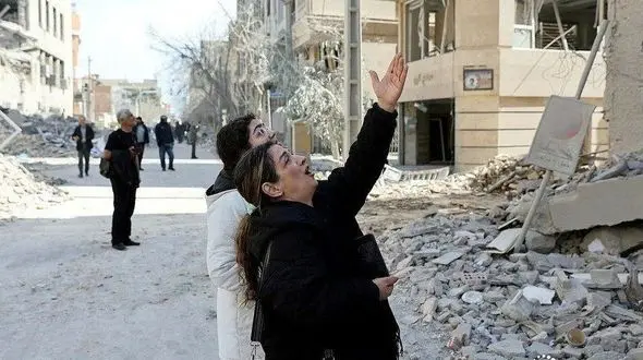 مرگ و ویرانی و بیکاری کمک ترامپ برای مردم ایران بود ! / آمار شهدا تاکنون به ۱۰۴۵ نفر رسید؛ بخش اعظم غیرنظامی  + عکس