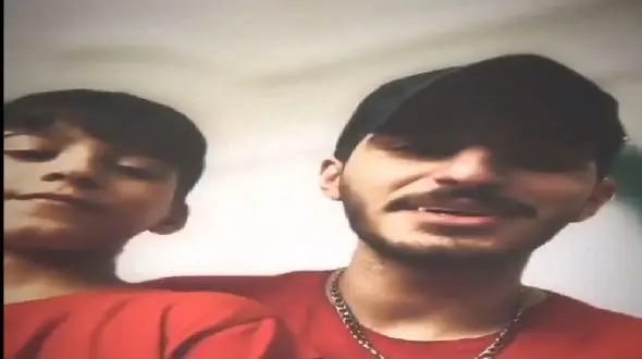 فیلم/آواز محلی؛ داداشا قیافشون غلط اندازه شبیه قرتیان ولی همین که خوندن دیوار ترک برداشت