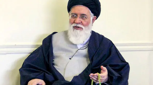 علم الهدی: نباید با توهین و نفرت با دختران بی حجاب برخورد کرد/ ورود بانوان به ورزشگاه هیچ مانعی ندارد