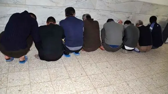 بازداشت مردانی که برای ارتقاء شغلی مدارک جعلی می خریدند / باند جاعل در خرمشهر لو رفت