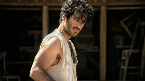 فیلم/ نوید پورفرج اینگونه پارتنر ترلان پروانه شد / روی بدنم کار کردم ... باید با جذابیتم ...