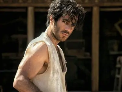 نوید پورفرج اینگونه پارتنر ترلان پروانه شد / روی بدنم کار کردم ... باید با جذابیتم ...