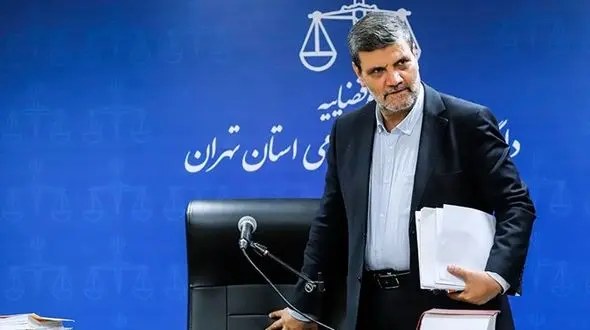 سومین محاکمه متهمان قاچاق قطعات خودرو با 7 متهم 