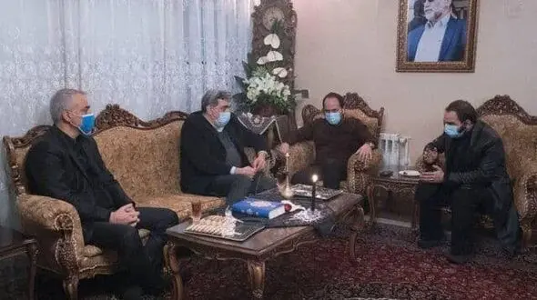 دیدار شهردار تهران با خانواده شهید محسن فخری‌زاده + عکس