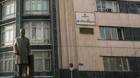 پاسخ وزارت ارشاد به ادعای روزنامه کیهان: شبکه «تی‌آرتی» فارسی مجوز ندارد