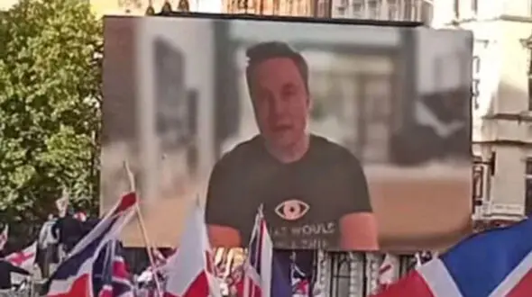 “Elon Musk Urges UK Parliament Dissolution and Government Change at Far-Right London Rally”