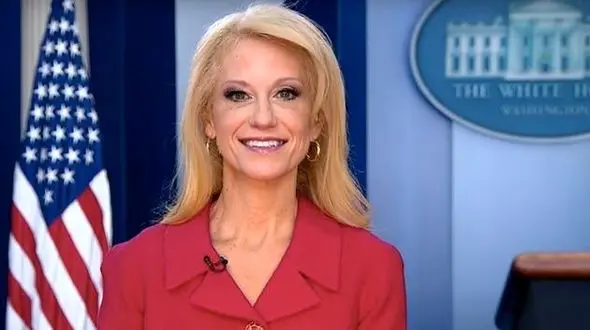 مشاور ترامپ قربانی آزار شوم است! 