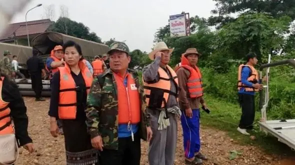 شکستن یک سد در لائوس / صدها نفر ناپدید شدند+تصاویر 