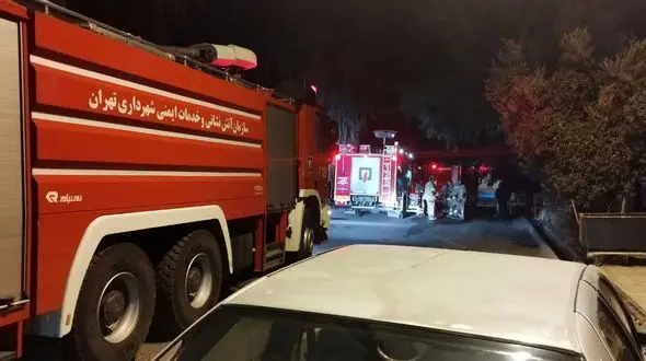 آتش سوزی هولناک در انبار چوب شهرک خاوران/ بامداد امروز رخ داد!